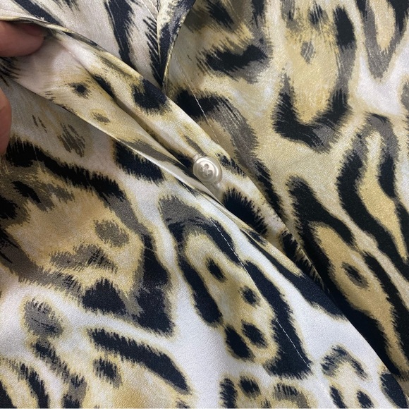 Milano Top Animal Print Sleeveless Women Top M Button Down - Picture 6 of 9